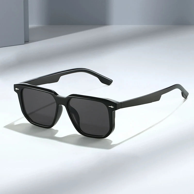 SO&EI Moda Masculina Óculos de Sol Quadrados Retro Rebites Verde Cinza Tons UV400 Mulheres Óculos de Sol de Luxo